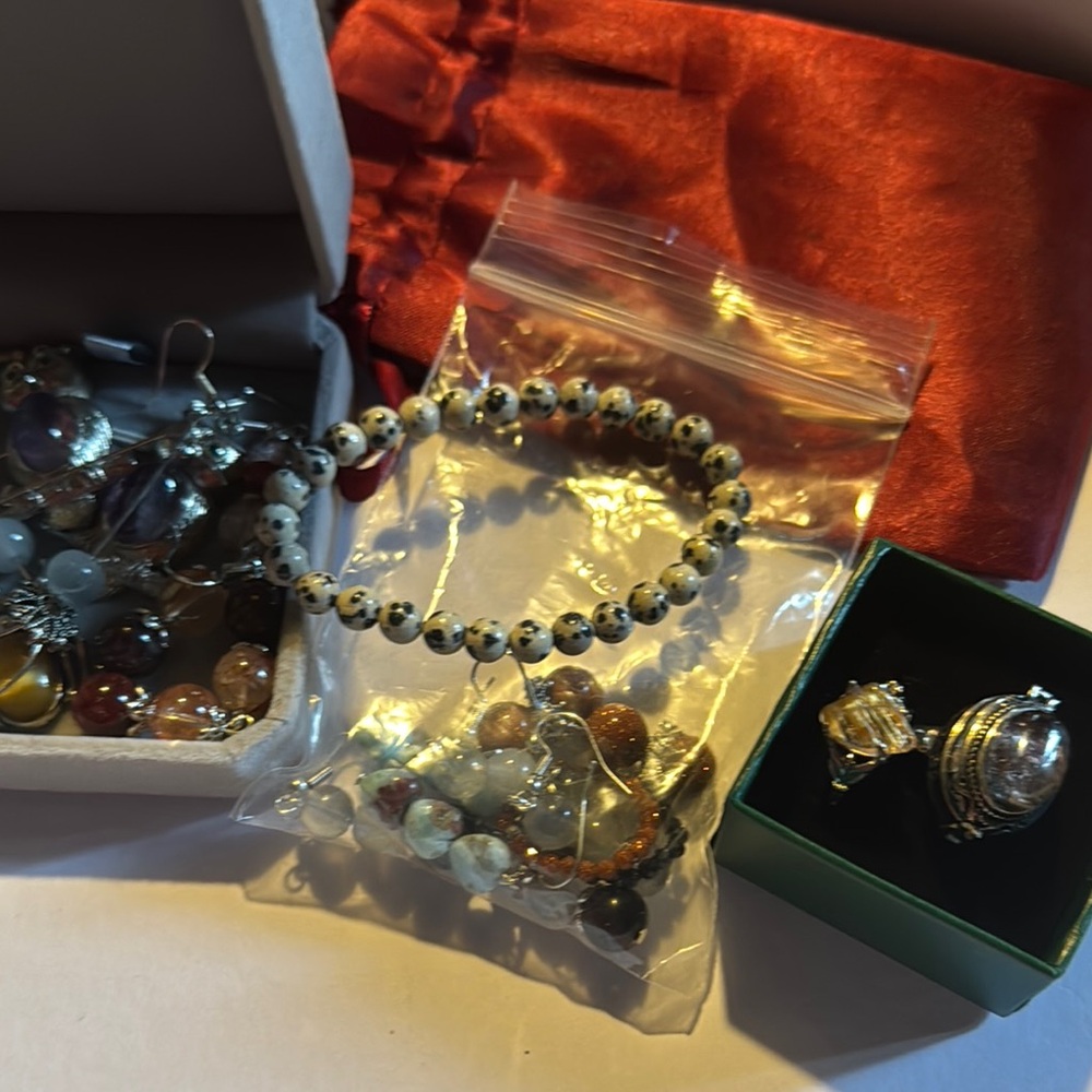 Elegant Multi-Color Earring Set - Picture 9 of 9